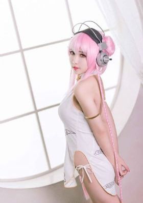 网络嫩模的呻吟声_1080高清完整版