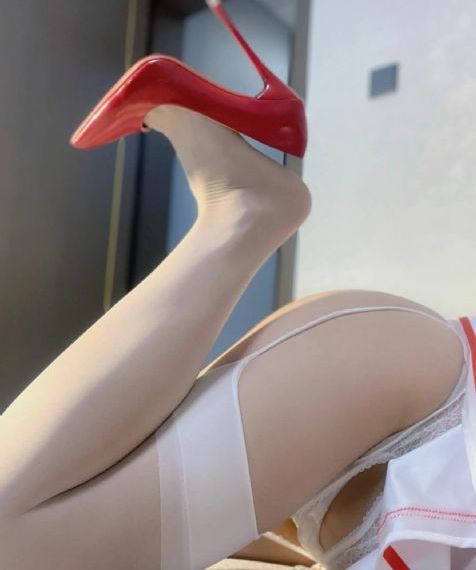 18美女的下面_HD日韩电影在线