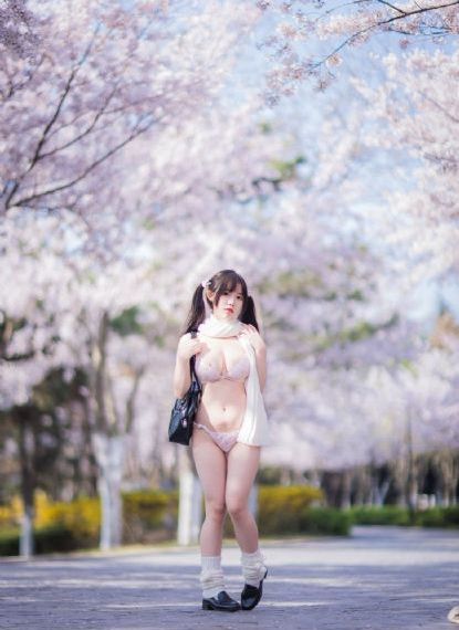 日韩美女丝一区二区_午夜在线观看完整版