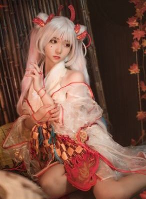 欧美亚洲综合另类制服_电影未删减版